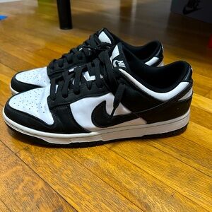 Used Nike Dunk Low Panda Size 10